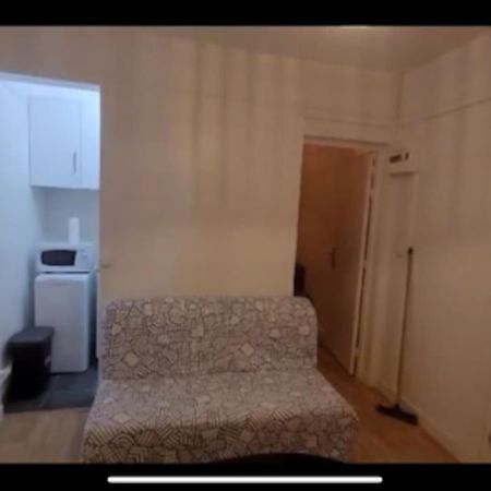 Charmant Appartement Pres De Montmartre Paris Luaran gambar