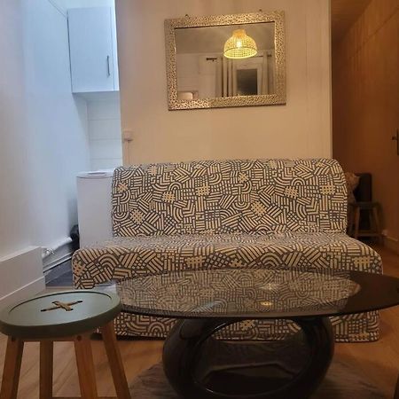 Charmant Appartement Pres De Montmartre Paris Luaran gambar