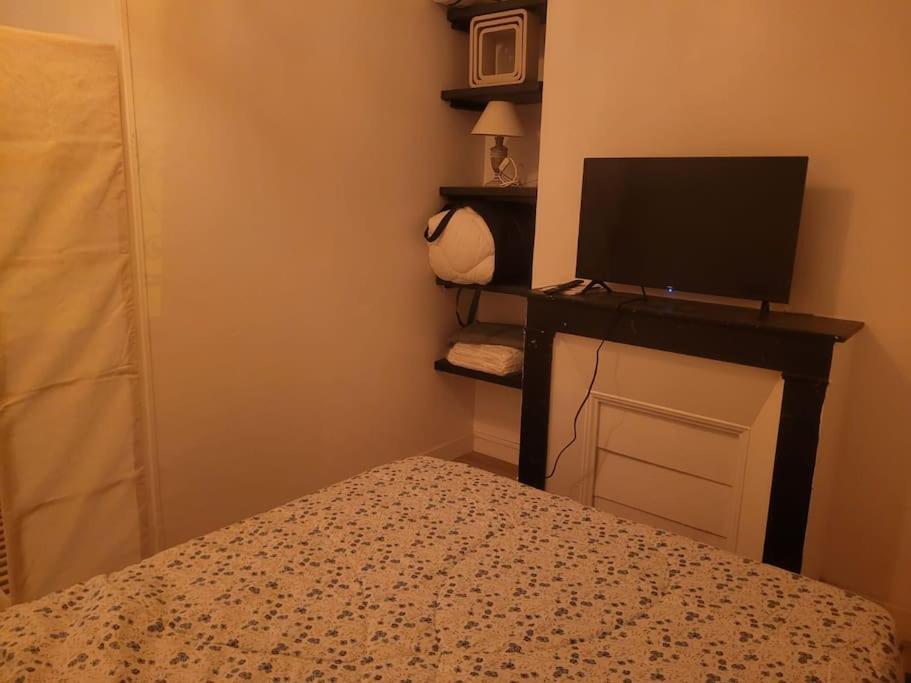 Charmant Appartement Pres De Montmartre Paris Luaran gambar