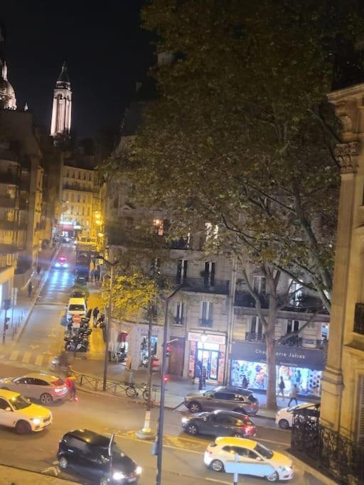 Charmant Appartement Pres De Montmartre Paris Luaran gambar